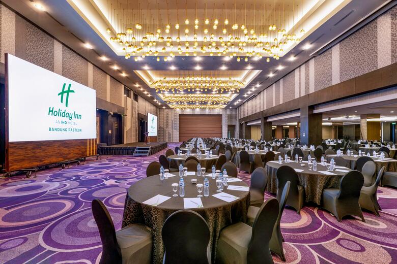 Aston Primera Pasteur Hotel And Convention Center
