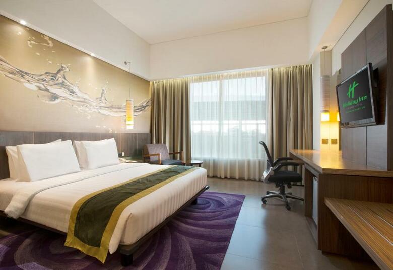 Aston Primera Pasteur Hotel And Convention Center