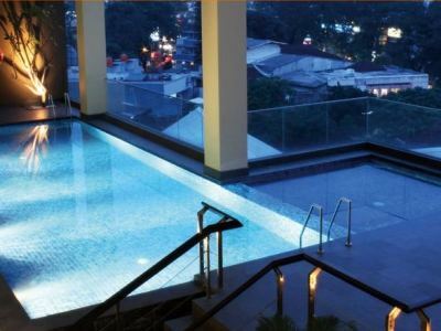 The Luxton Hotel