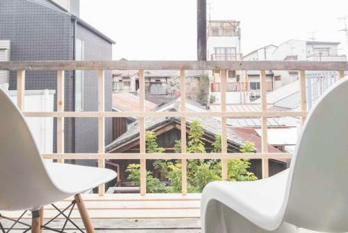 �earthlounge� Modern And Tradition