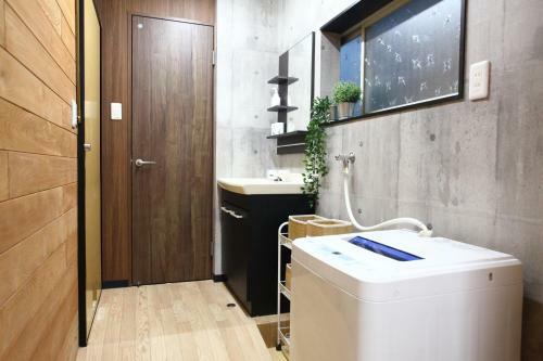 Samy's Guest House Ks