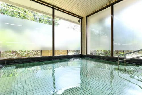 Hotel Sanroku Onsen Shinmeien