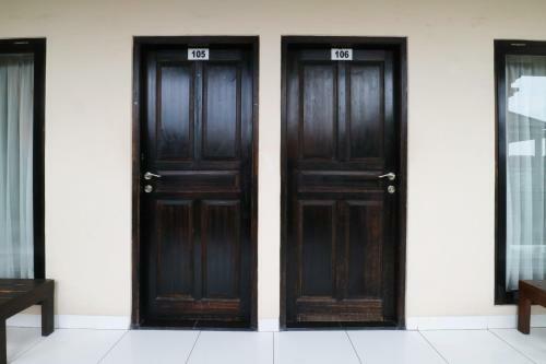 Hostal Warapsari Inn