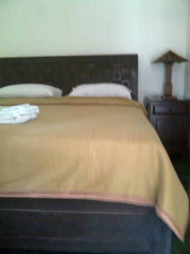 Hostal Ndalem Suratin Guesthouse