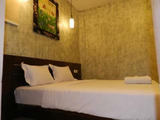 S 8 Suardana Hotel