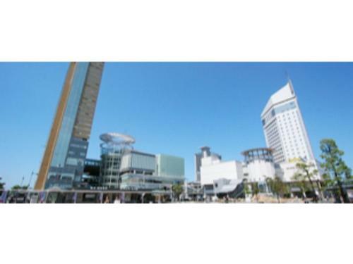 City Hotel Patio - Vacation Stay 11121v