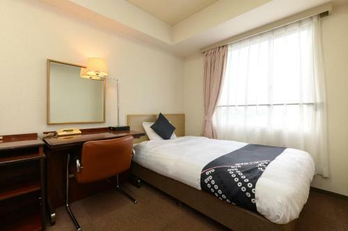 Oyo Ueda Station Hotel