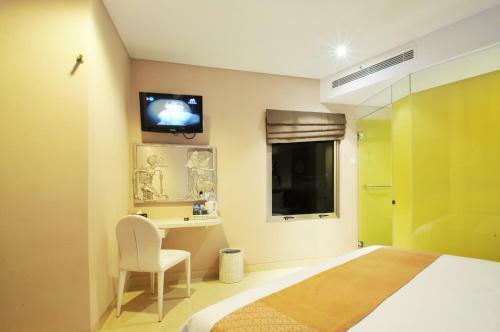Hotel Pyrenees Jogja