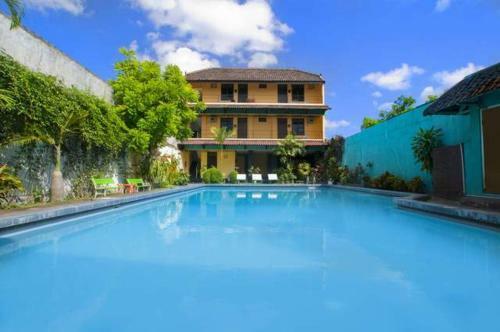 Hostal Metro Guest House