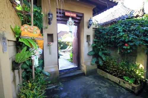 Villa Wayan