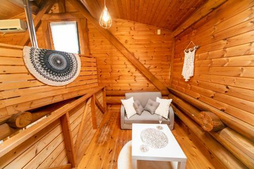 Awaji Seaside Log House