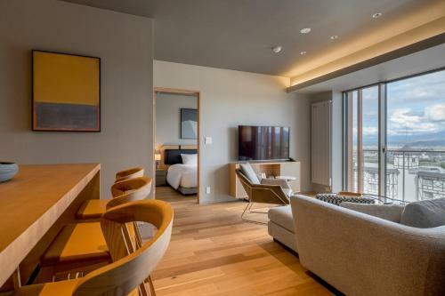 Aparthotel Fenix Furano