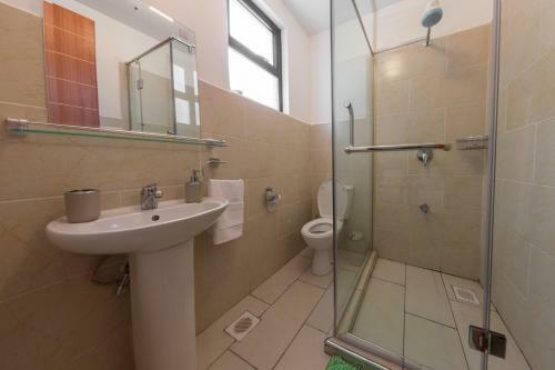 Bed & Breakfast Mouni Residences - Riverside