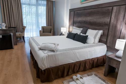 Hotel Makel Suites And Lounge