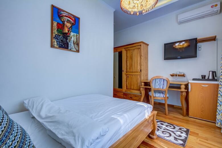 Navat Hotel