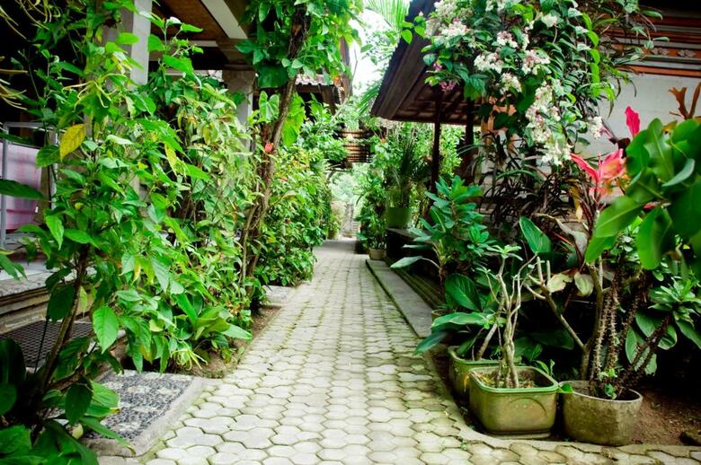 Hostal Pondok Bulan Mas
