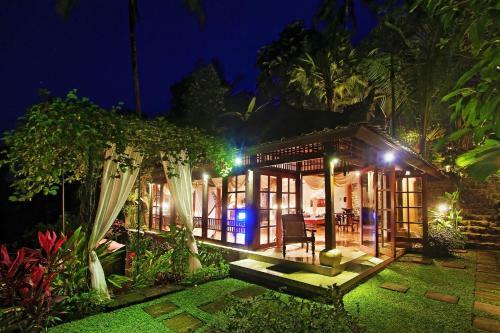 The Mahogany Villa