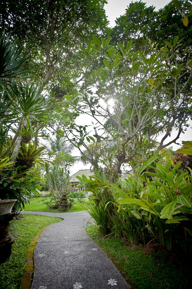 Hotel Sri Ratih Cottages