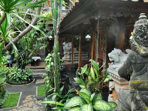 Hostal Indra Homestay