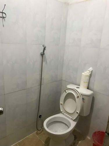Hostal Manel Guesthouse And Restaurant