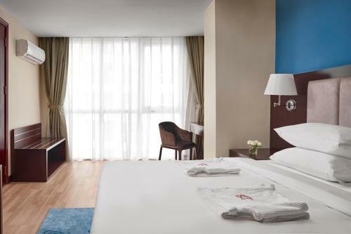 Olympia City Hotel By Dara