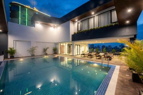 Residence 105 Hotel And Apartment