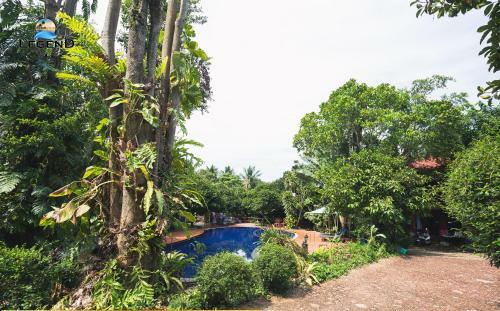 Hotel Legend Kep Resort