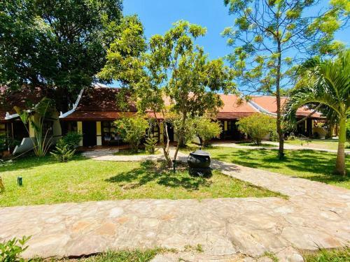 Royal Mayura Resort Hotel