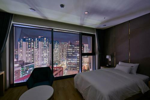 Cs Hotel
