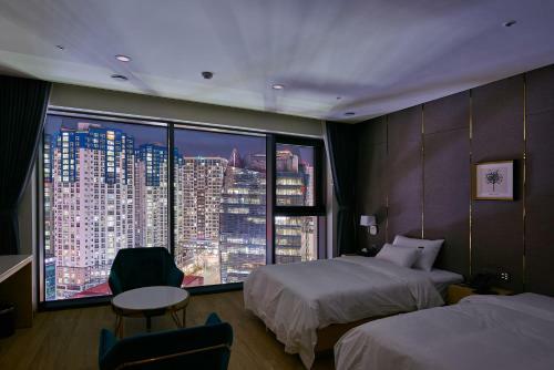 Cs Hotel