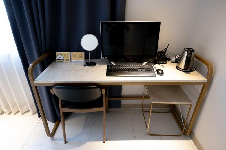 Hound Hotel Seomyeon-beomcheon