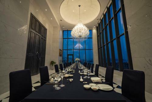 Lavalse Hotel