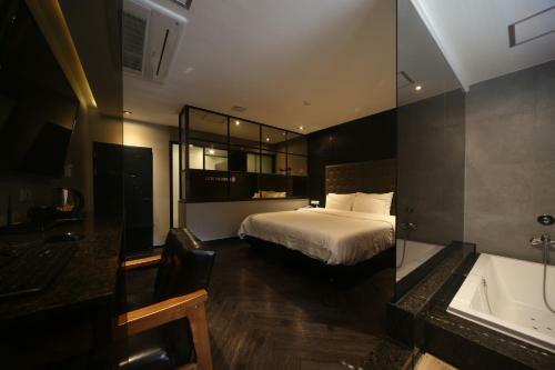 Beomil Brown Dot Hotel