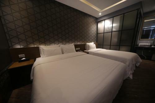 Beomil Brown Dot Hotel