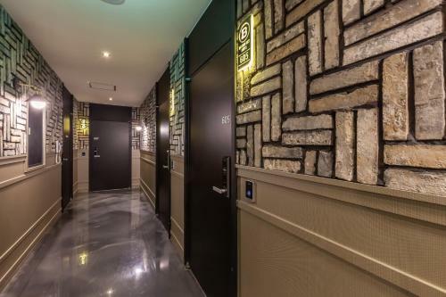 Beomil Brown Dot Hotel