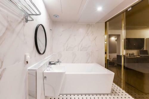 Browndot Hotel Sasang Renecite