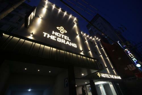 Daeyeon Business Hotel The Grang