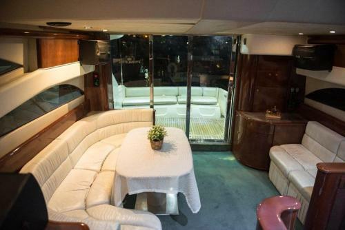Haeundae Gwangan Bridge Romantic Yacht