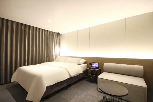The Van Hotel