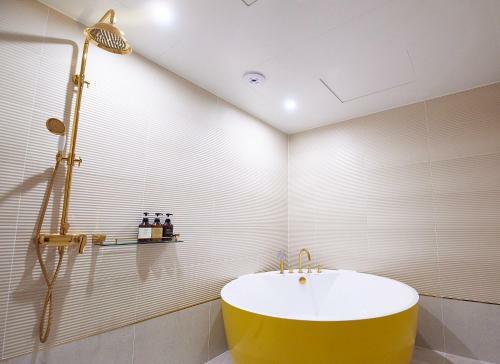 Denbasta Signature Hotel