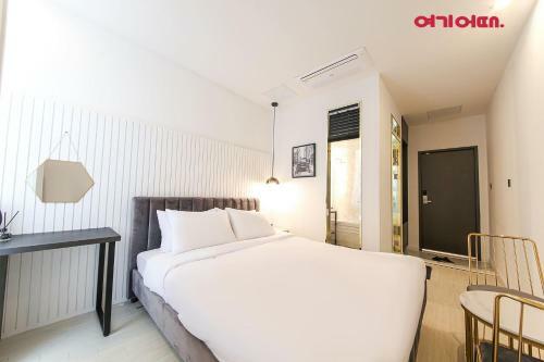 De Homme Hotel