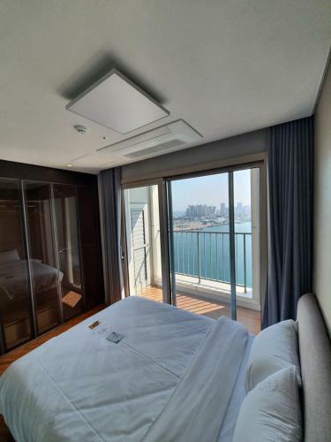 Aparthotel World State Hotel Sokcho