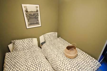 Hostal Mw House