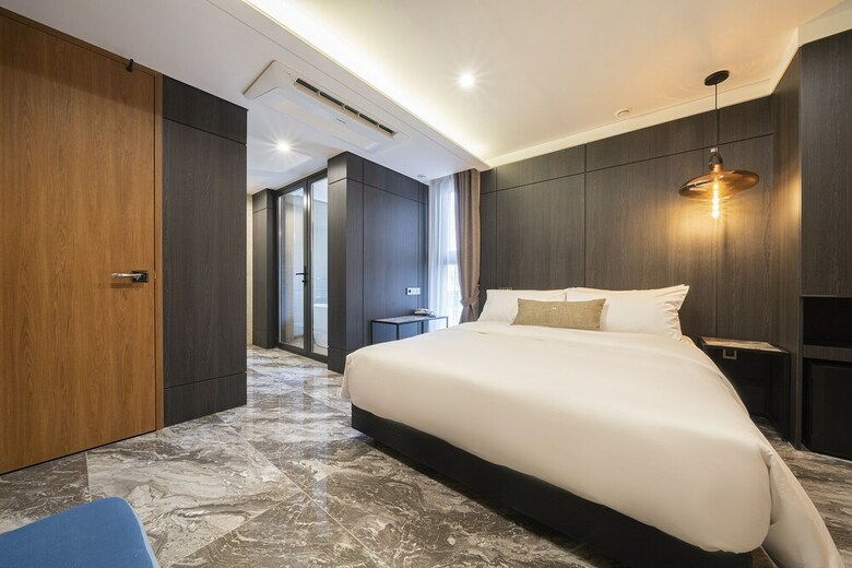 The May Hotel