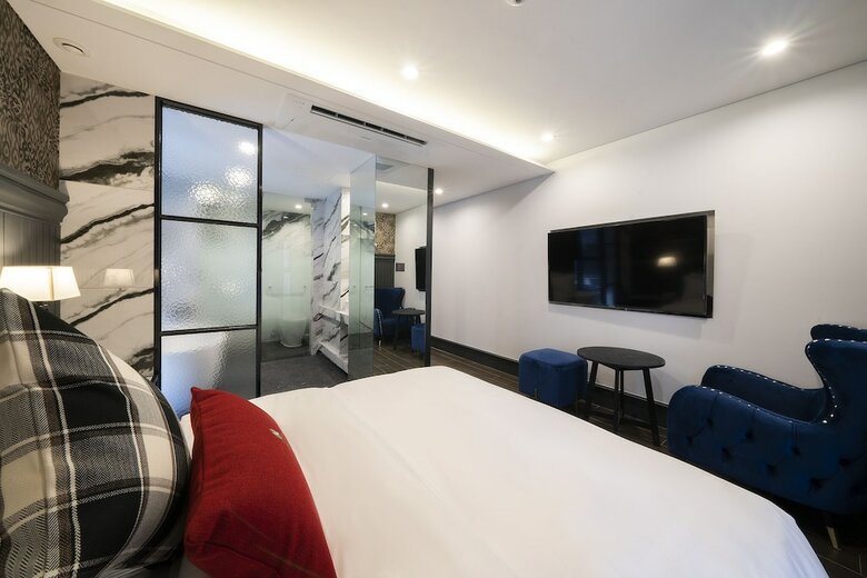 The May Hotel
