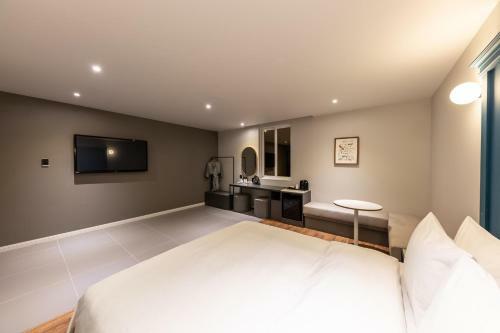 Brown Dot Hotel Seong Seo