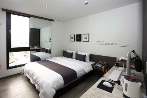 S& Hotel