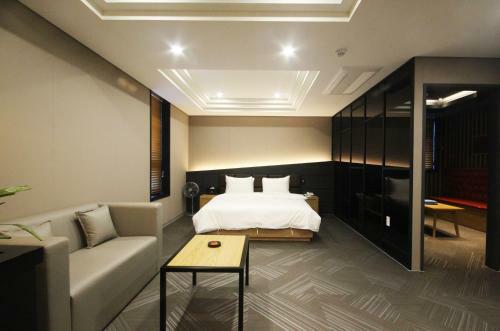 Amare Hotel