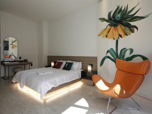 Luo Hotel
