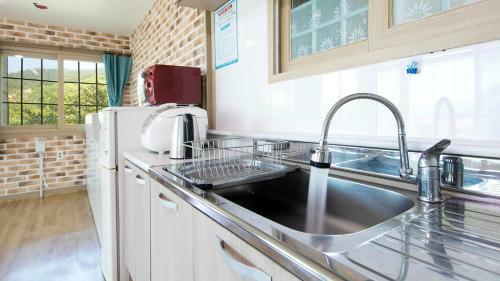 Yeosu Skypurple Pension